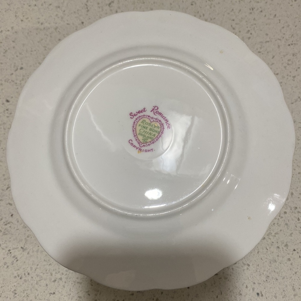 Rare Find Sweet Romance Roslyn Bone China - Picture 7 of 9